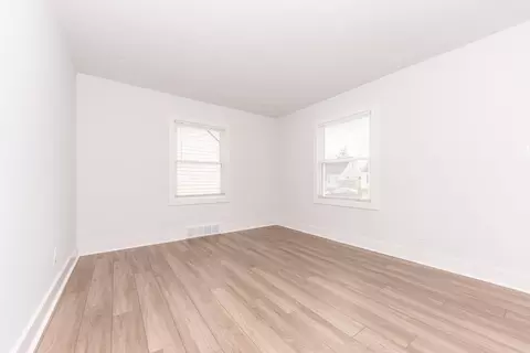 33988 Richard St, Wayne, MI 48184 photo 8