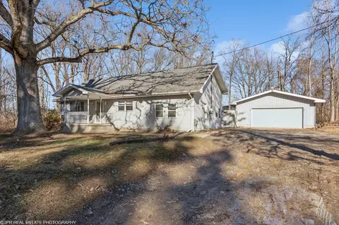 1100 Bell Ave, New Buffalo, MI 49117