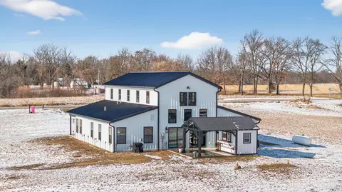 6418 Kennedy Rd, Munith, MI 49259