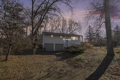 15313 Doster Rd, Plainwell, MI 49080