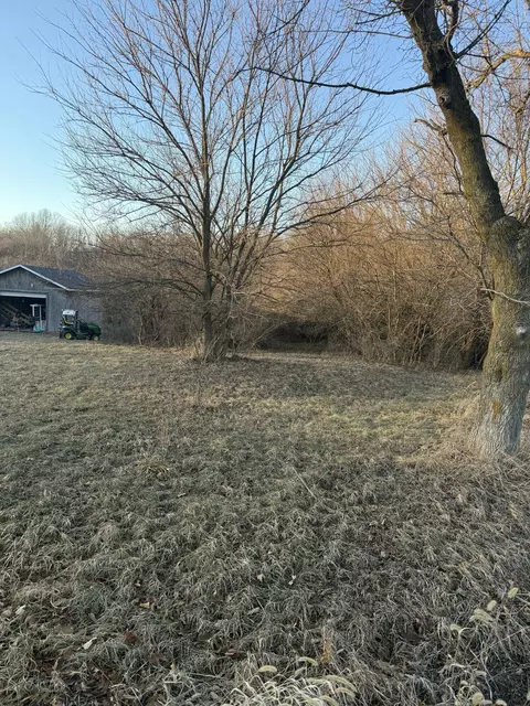 1830 N Bunn Rd, Hillsdale, MI 49242