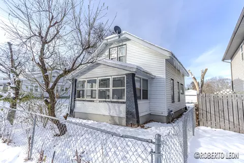 957 Kensington Ave SW, Grand Rapids, MI 49503