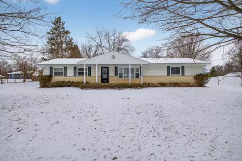 4934 Warsaw St, Jackson, MI 49201