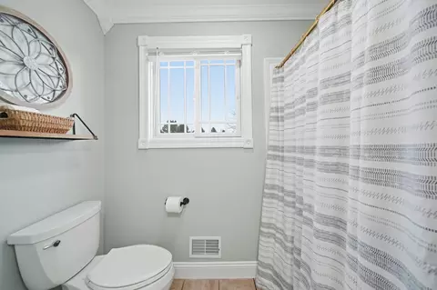 Bath - 4055 Mathews Rd, Spring Arbor, MI 49283 photo 3 of 5