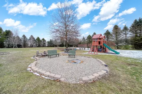 Exterior - 4055 Mathews Rd, Spring Arbor, MI 49283 photo 8 of 12
