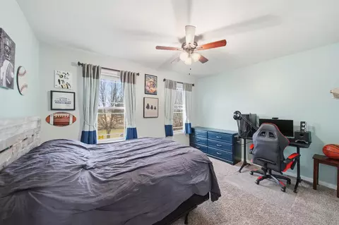 Bedroom - 4055 Mathews Rd, Spring Arbor, MI 49283 photo 3 of 5