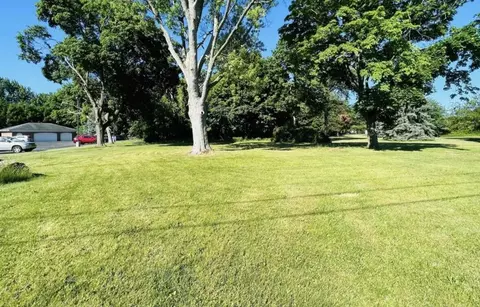 2960 Niles Rd, St. Joseph, MI 49085