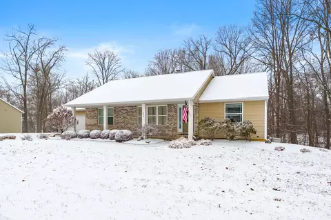 250 Markus Glen Dr, Plainwell, MI 49080 photo 3