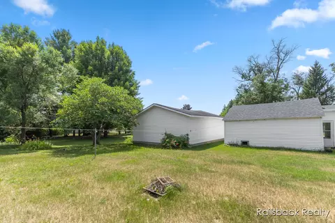 1408 E Pine Hill Ave, White Cloud, MI 49349 photo 20
