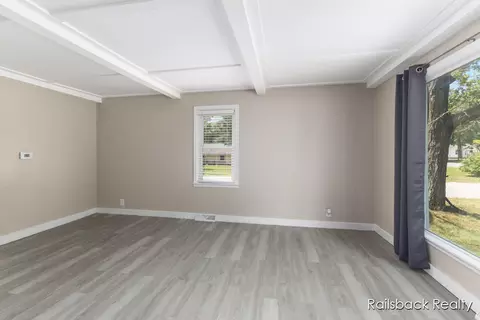 1408 E Pine Hill Ave, White Cloud, MI 49349 photo 5