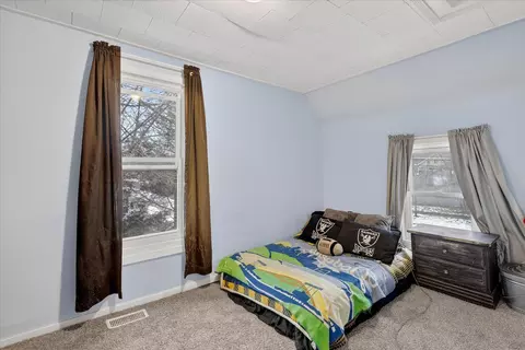 Bedroom - 620 E Green St, Marshall, MI 49068 photo 5 of 7