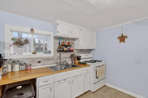 Kitchen - 620 E Green St, Marshall, MI 49068 photo 1 of 3