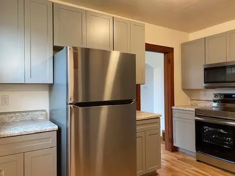 745 Upton Ave, Springfield, MI 49037 photo 15
