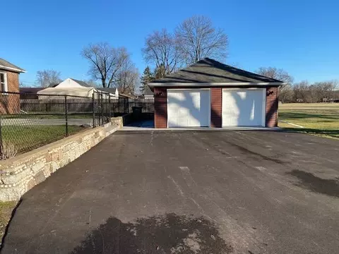 745 Upton Ave, Springfield, MI 49037 photo 11