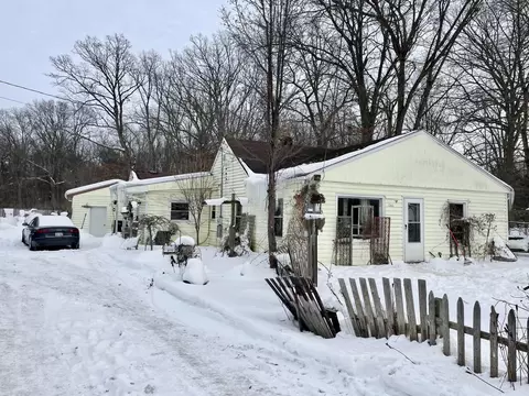 1246 S Mill Iron Rd, Muskegon, MI 49442