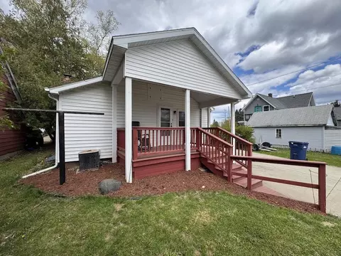 Exterior - 190 E Spruce St, Harrison, MI 48625 photo 3 of 12