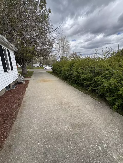 Exterior - 190 E Spruce St, Harrison, MI 48625 photo 11 of 12