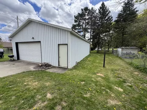 Exterior - 190 E Spruce St, Harrison, MI 48625 photo 4 of 12