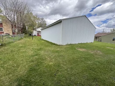 Exterior - 190 E Spruce St, Harrison, MI 48625 photo 5 of 12