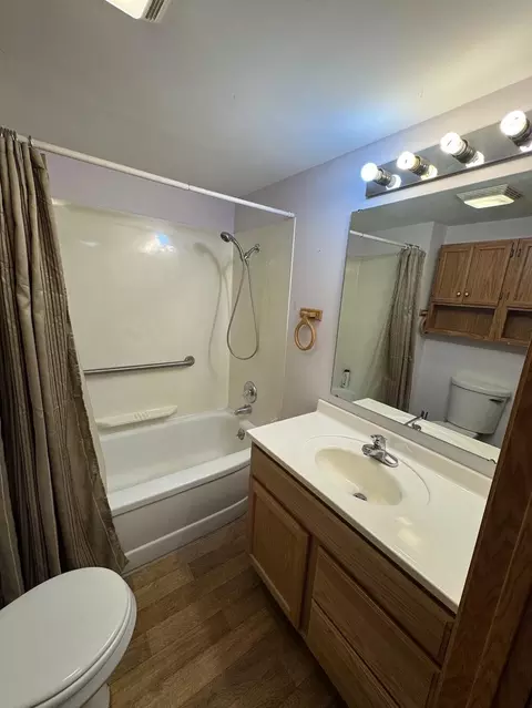 Bath - 190 E Spruce St, Harrison, MI 48625 photo 2 of 2