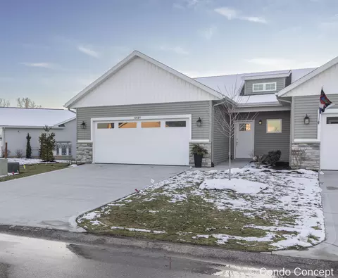 6627 Shoreside Ct SE, Grand Rapids, MI 49548