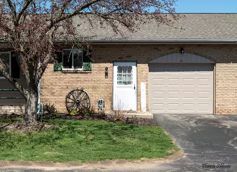 91 Grand Village Ct SW #34, Grandville, MI 49418