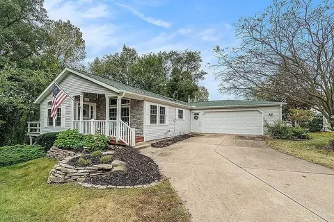 5135 Cobblefield Ln #82, Kalamazoo, MI 49004