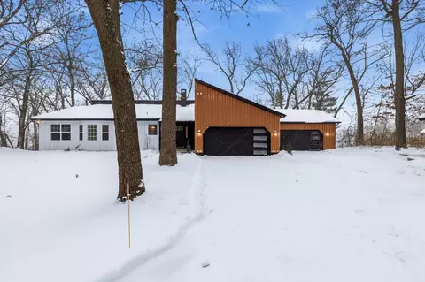 15060 Mercury Dr, Grand Haven, MI 49417