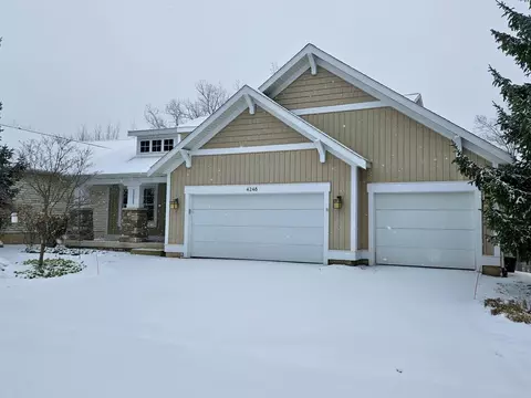 4248 S Greenstone Dr SE, Grand Rapids, MI 49546