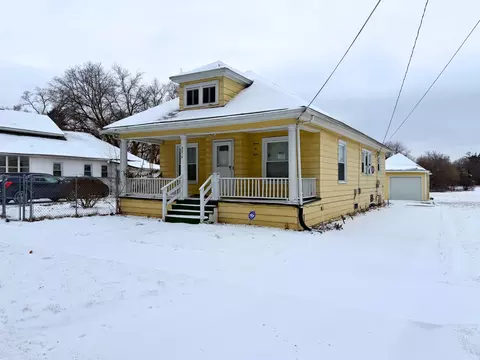2215 Lincoln Ave, Saginaw, MI 48601