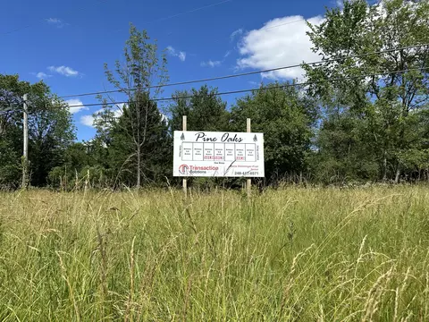 7250 N Oak Rd, Davison, MI 48423