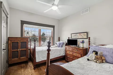 Bedroom - 18939 I- Dr N, Marshall, MI 49068 photo 3 of 3