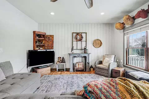 Living - 18939 I- Dr N, Marshall, MI 49068 photo 1 of 2
