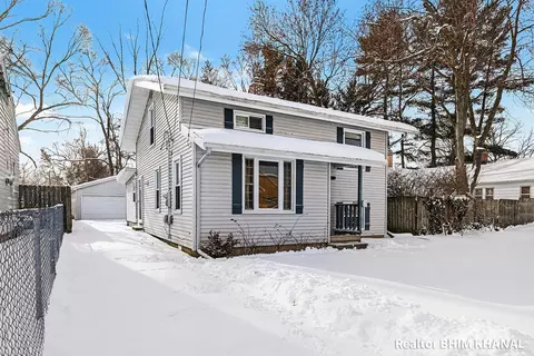 128 43rd St SW, Grand Rapids, MI 49548