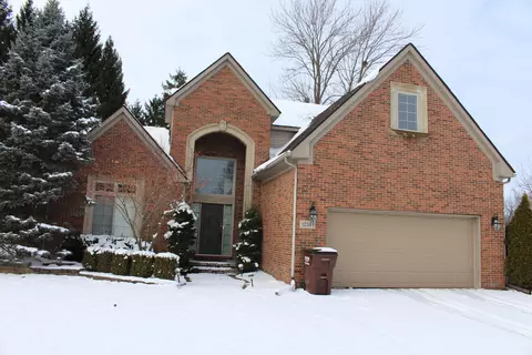 12361 Spencer Ln, Carleton, MI 48117