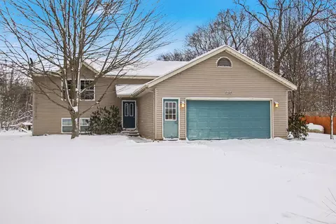 9370 128th Ave, West Olive, MI 49460