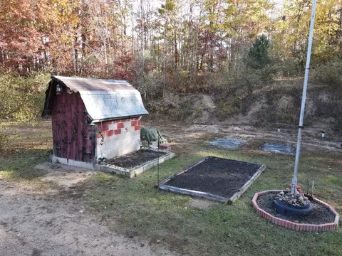 Exterior - 401 S Bass Lake Ave # A, Harrison, MI 48625 photo 21 of 26