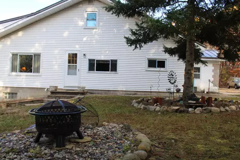 Exterior - 401 S Bass Lake Ave # A, Harrison, MI 48625 photo 19 of 26