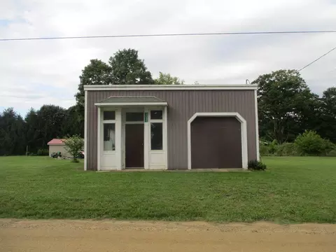 55694 Goff Lake Rd, Marcellus, MI 49067