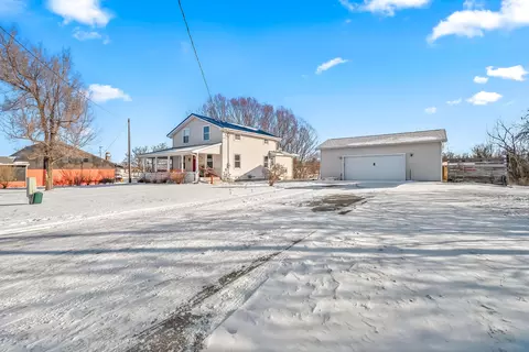 437 Mckenzie St, Hudson, MI 49247