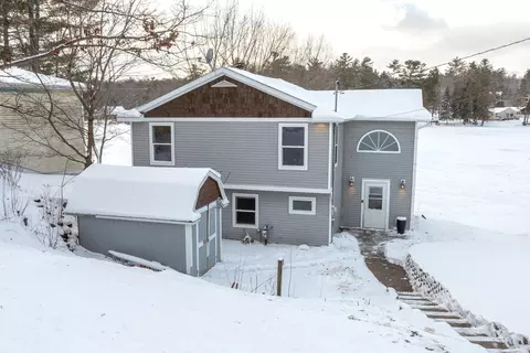 11505 Riverside Dr, Stanwood, MI 49346
