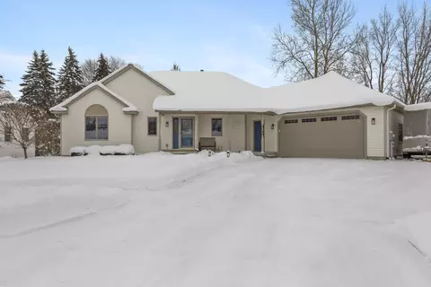 3140 N Bluff Ct, Hudsonville, MI 49426
