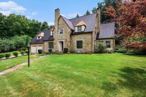 1761 Chevy Chase Blvd, Kalamazoo, MI 49008