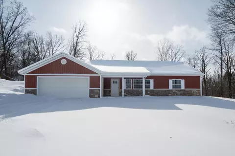 2824 E B Ave, Plainwell, MI 49080