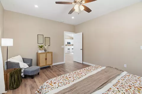 Bedroom - 2824 E B Ave, Plainwell, MI 49080 photo 4 of 4