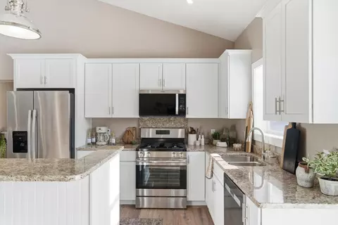 Kitchen - 2824 E B Ave, Plainwell, MI 49080 photo 4 of 4