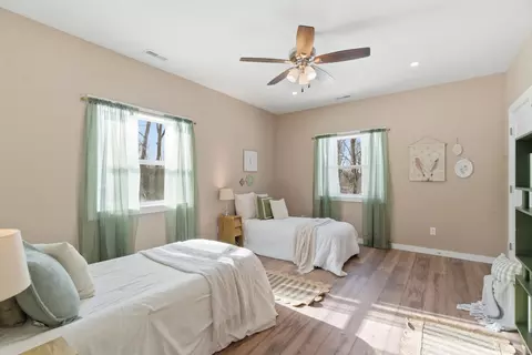 Bedroom - 2824 E B Ave, Plainwell, MI 49080 photo 2 of 4