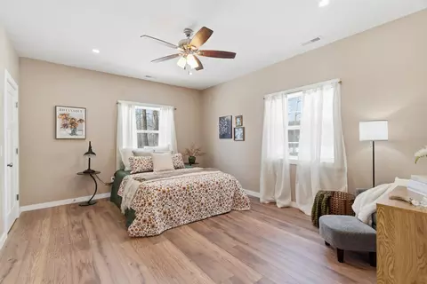 Bedroom - 2824 E B Ave, Plainwell, MI 49080 photo 3 of 4