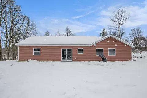 Exterior - 2824 E B Ave, Plainwell, MI 49080 photo 3 of 6