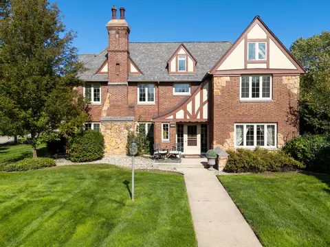 405 Park Ave, Parchment, MI 49004